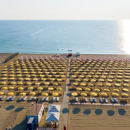 Minerva Club & Golf Hotel