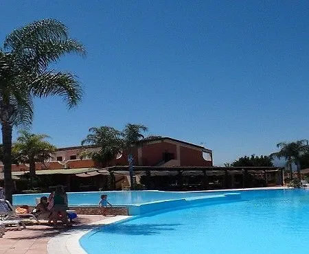 Semesteranläggning (resort) Minerva Club & Golf 4*