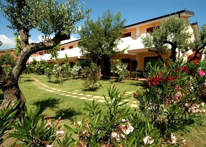 Minerva Club & Golf Resort 4*